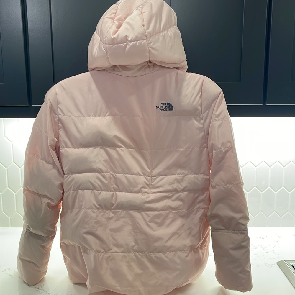 The North Face Light Pink Hooded Puffer Jacket - Picture 2 of 3